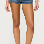 Edikted  Olesia Tie Belt Denim Shorts Photo 0
