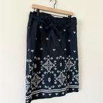 Ann Taylor  Cotton Pencil Skirt in Navy with White Eyelet Size 8 Photo 2