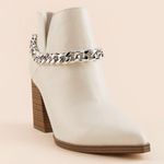 Indigo rd. Ostery Chain Boots Sz 10 White Booties Photo 0