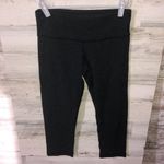Lululemon  Athletica Gray capri leggings size 6 Yoga leggings luluemon pants​​​​ Photo 3