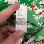 Boohoo Green Daisy Print Ruffle Sleeve Playsuit Romper NWT Size 0P Photo 5