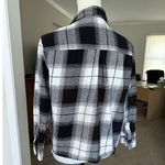 Old Navy  Womens Black And White plaid Flannel Boyfriend Shirt Size M Photo 2