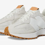 New Balance  327 athletic shoe in the Sea Salt/Rust White 9.5 EUC Photo 0