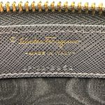 Salvatore Ferragamo -FERRAGAMO
Dark Gray Leather Zip Around Wallet Excellent condition. Photo 7