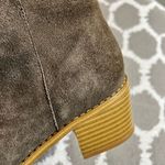 Clarks Green Ankle Boots with Suede Finish- Olive -Somerset size 8 Photo 3