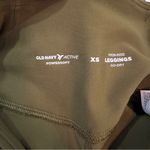 Old Navy 2-Piece Active Leggings Bundle XS Olive + NVGTN Seamless Leggings S Photo 6