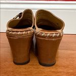Frye  Women’s Charlotte Ring Brown Distressed Heeled Clogs Mule Shoes Size 5.5 Photo 3