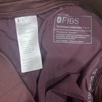 FIGS women’s medium purple jogger scrub pants like new medical technical Photo 2