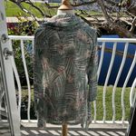 Kensie  sweater size M Photo 2