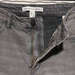 New Girl With Curves Raw Hem Ankle Length Girlfriend Jeans Gray Wash Size 4 Photo 10