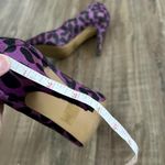 Betsey Johnson  Women's Purple Leopard Print Pumps Pointed Toe Size 9 Photo 5