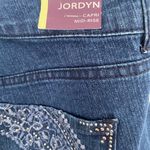 Gloria Vanderbilt NWTGloria Vanderbilt Beaded Blue Capri Jeans Sz 6 Photo 7