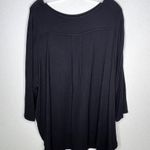 Premise  Studio‎ Woman Top Photo 2