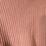 Chaser  Dusty Rose V-Neck Long Sleeve Waffle Knit Pullover Blouse Women Sz M Photo 6