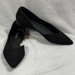 Vivaia Pointed Photo 0