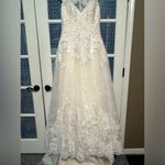 David's Bridal David’s Bridal Ivory Tulle & Lace Beaded Wedding Gown & Veil size 12 New Photo 1