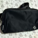 Lululemon Everywhere 1L Belt Bag Photo 4