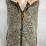 Simply Southern  gray and tan soft fuzzy Sherpa vest size small Photo 0