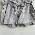 The North Face Womens Khaki Light Grey High Rise Belt Tie Outdoor Cargo Shorts Photo 2