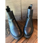 Urban Outfitters Black Leather Chelsea Booties Women’s 7 Neutral Fall Winter Photo 5