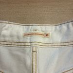 Levi's NWT Levi’s Women’s High Waisted Mom Shorts White Denim Size 33 Photo 2