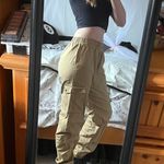 Pretty Little Thing  Petite Khaki Cargo Joggers   Photo 3