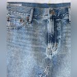 Gap NWOT Women’s “Icon Denim Skirt” Five Pocket Mini Skirt Light Wash SIZE 31/12 Photo 2