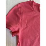 Womens Aritzia TNA Homestretch Tee Size‎ Medium Hot Pink T Shirt Photo 2