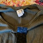 Paper Crane NWT  large green top Photo 4