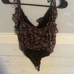 ASTR  The Label; TIE STRAP RUFFLE BODYSUIT IN BLACK PURPLE size XS Photo 3