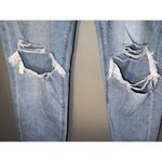 American Eagle  light wash distressed mom jeans size 6 #686 Photo 1