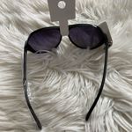 Forever 21 F21 new tinted sunglasses Photo 6