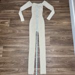 Elegant Cream Off Photo 3