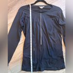 Athleta  Pacifica UPF 50 Long Sleeve Shirt Size Medium Photo 4