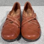 Clarks Women's Ashland Spin Brown Leather Loafers Size 11 Casual Shoes Photo 1