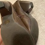 Short Brown boots Size 10 Photo 3