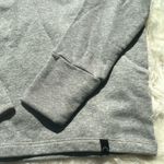 Varley NWT  Carbon Cold-Shoulder Sweatshirt gray Photo 3