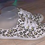 Time And Tru  memory foam leopard print slip on shoes Photo 0