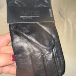 Apt. 9  Genuine Leather Thinsulate Gloves Black size L Photo 1