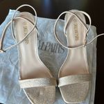 Dream Paris Sparkle shoes size 9 Photo 2