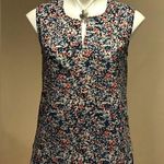 J.Crew Women size 4P sleeveless, red, white & blue floral, keyhole neck, Photo 0