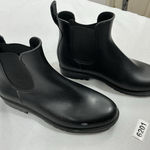 Womans Pullon Rainboots 8.5 M Black Flat Elastic Ankle Round Toe Photo 0