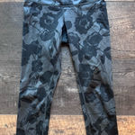 Lululemon 🖤  Floral Print Cropped Leggings 🖤  Size 2 Photo 0