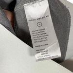 Good American Core Power Racerback Elastic Band Sports Bra Grey/White Size 1 (S) Photo 9