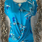 Apt. 9  Women’s Small‎ Blue Floral Twist Front Blouse Top Short Sleeve Keyhole Tee Photo 0