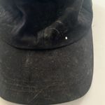 Basic black ball cap Photo 1