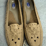 Dr. Scholl's Tan and Gray Comfort Shoes Size 7.5 Photo 0