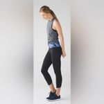 Lululemon  Var-City Crop Black /‎ Pretty Prism Multi Photo 2