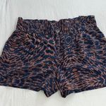 Broadway & Broome Shorts with Elastic Waistband 100 silk‎ Black Size 6 Photo 0