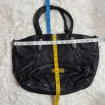 Marc by Marc Jacobs Pebbled Shoulder Bag in Black Photo 13